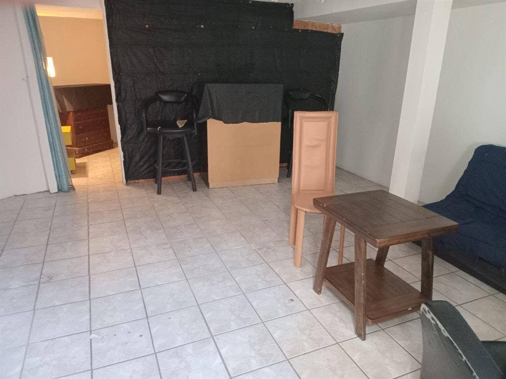 2 BR in Los Angeles