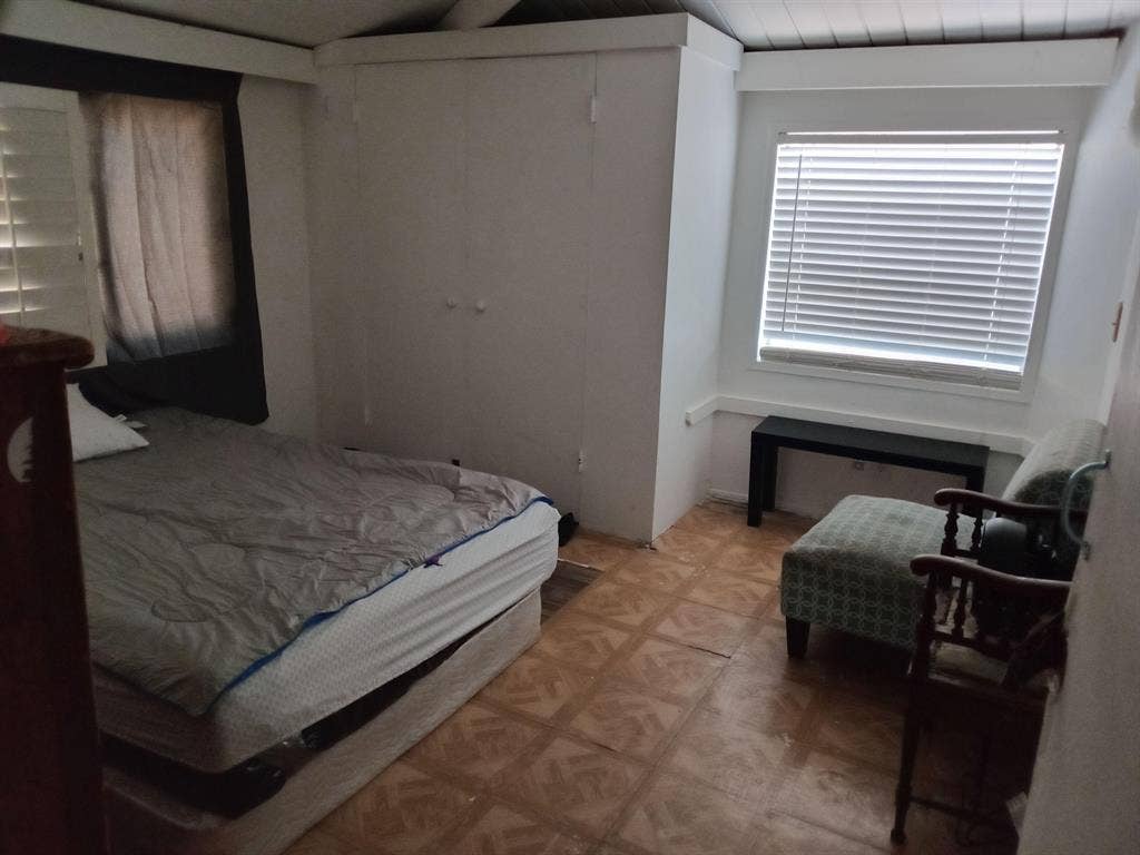2 BR in Los Angeles