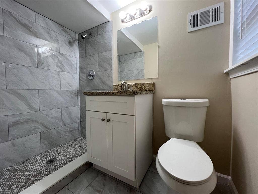 5 BR in Decatur