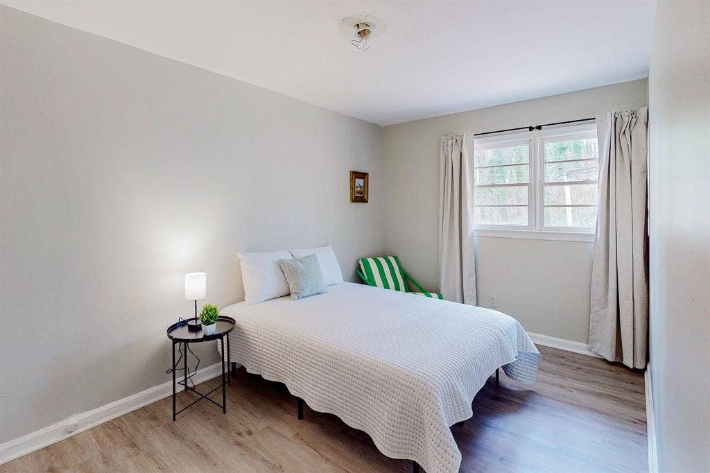 9 BR in College Park