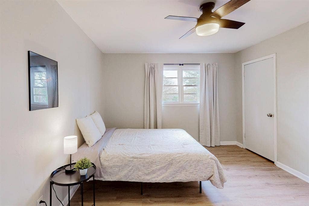 9 BR in College Park