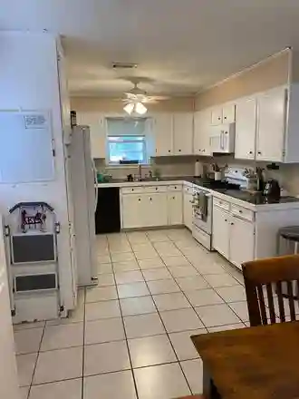 2 rooms available for rent!