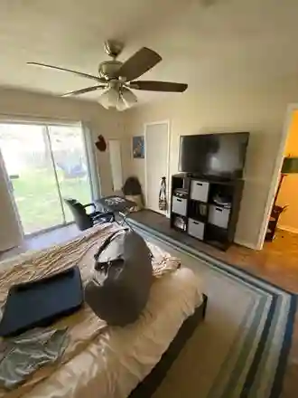 2 rooms available for rent!