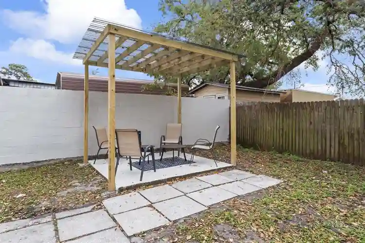 6 BR in Tampa