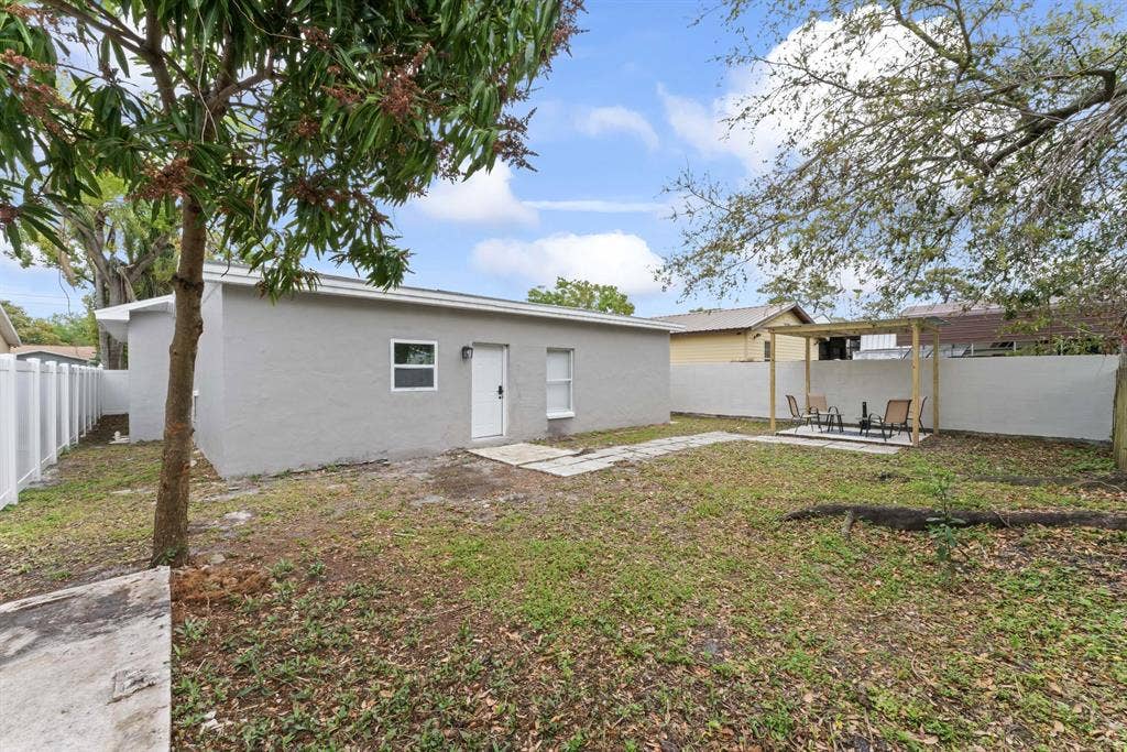 6 BR in Tampa