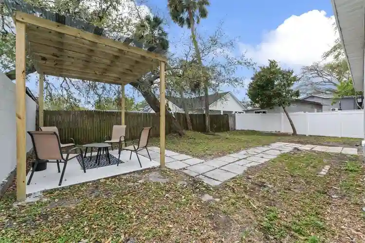 6 BR in Tampa