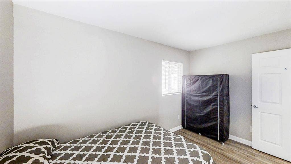 7 BR in College Park