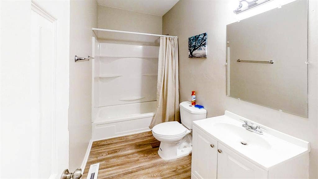 7 BR in College Park