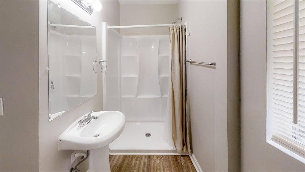 7 BR in College Park