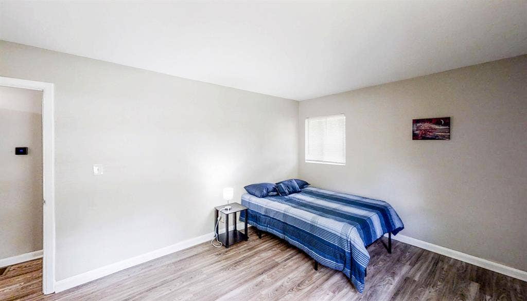 7 BR in College Park