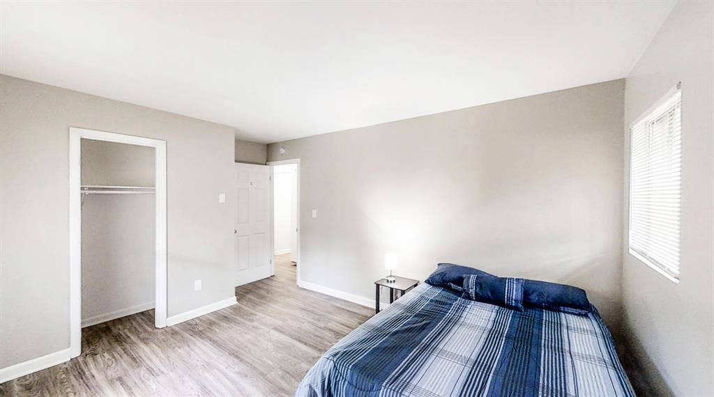 7 BR in College Park