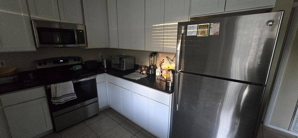 Two rooms for two roommates