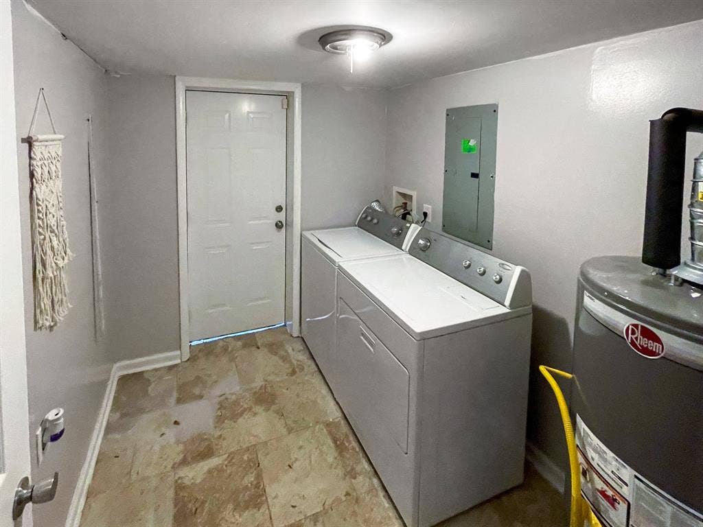 8 BR in Decatur