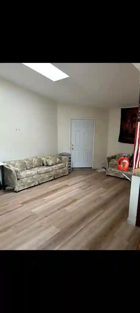 1 room available with balcony