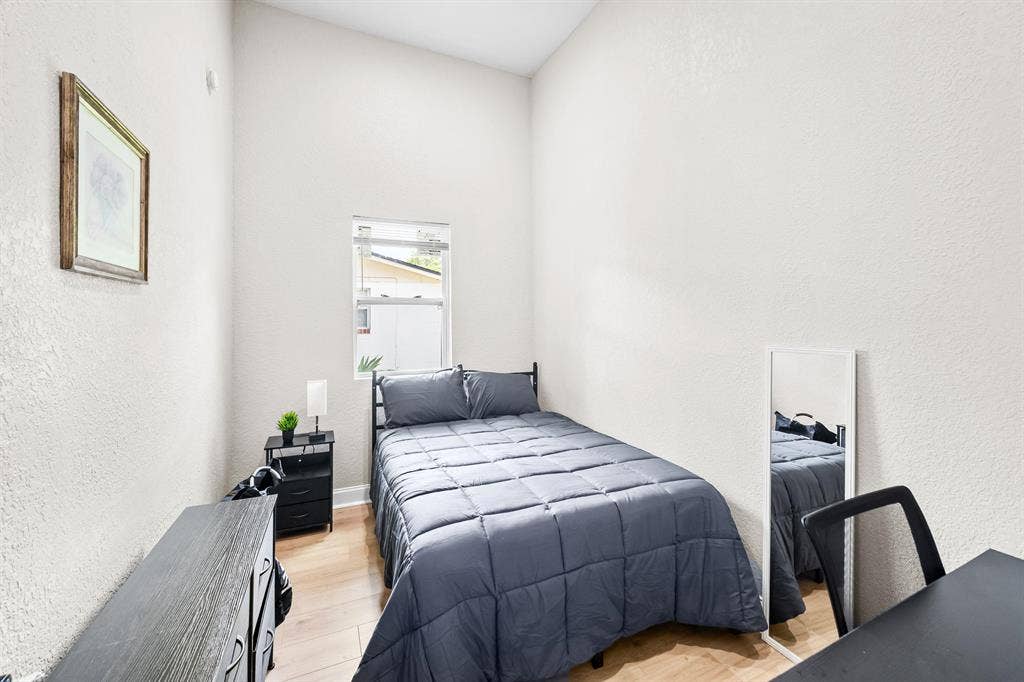 7 BR in Jacksonville