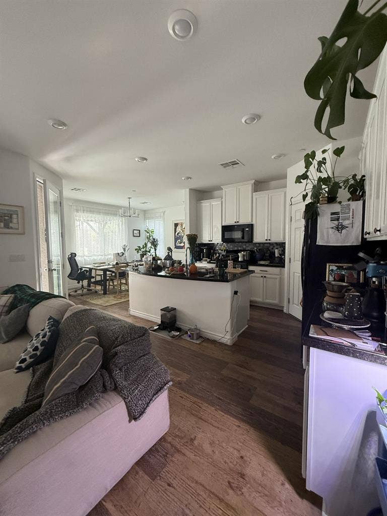 Single room with shared bathroom