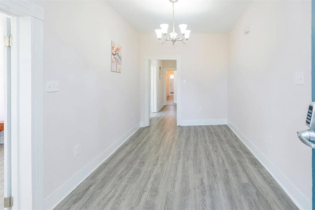 7 BR in Petersburg