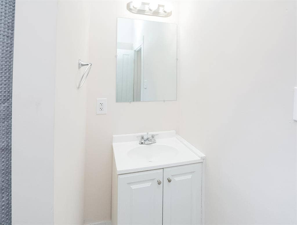 7 BR in Petersburg
