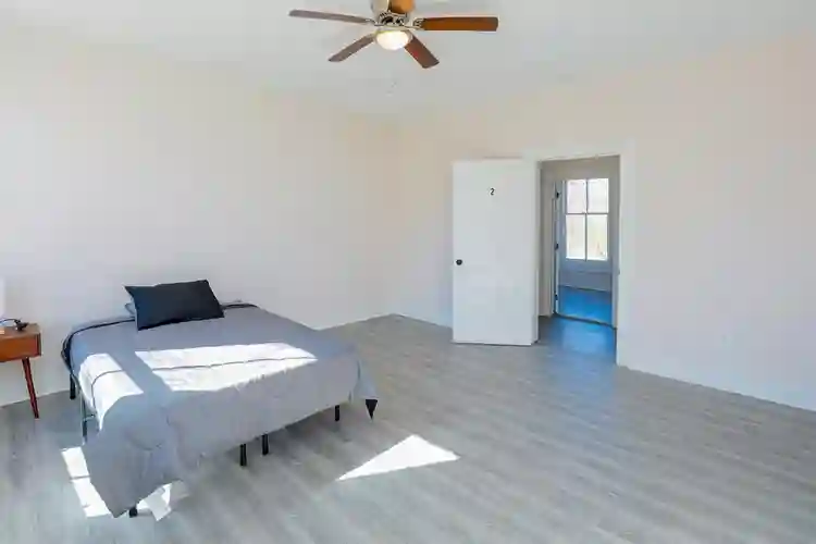 7 BR in Petersburg