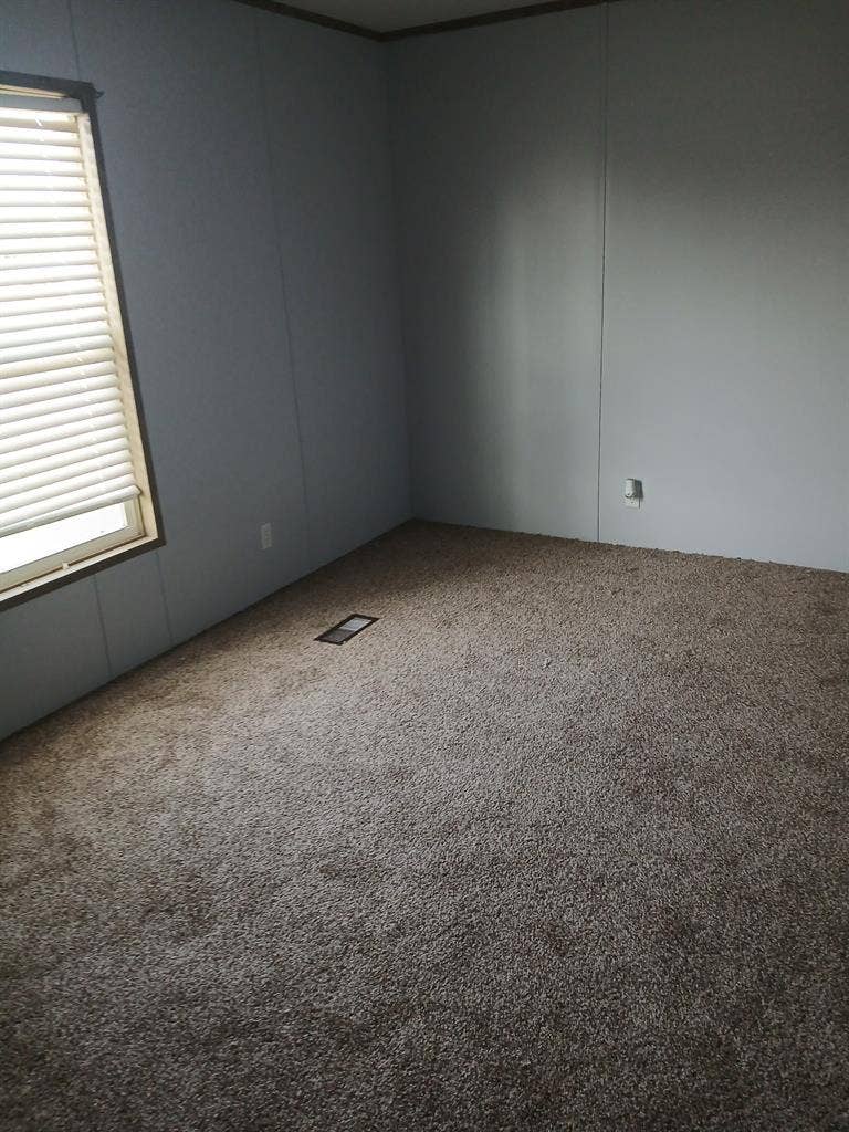 Seeking 🏳️‍🌈 Roommate.