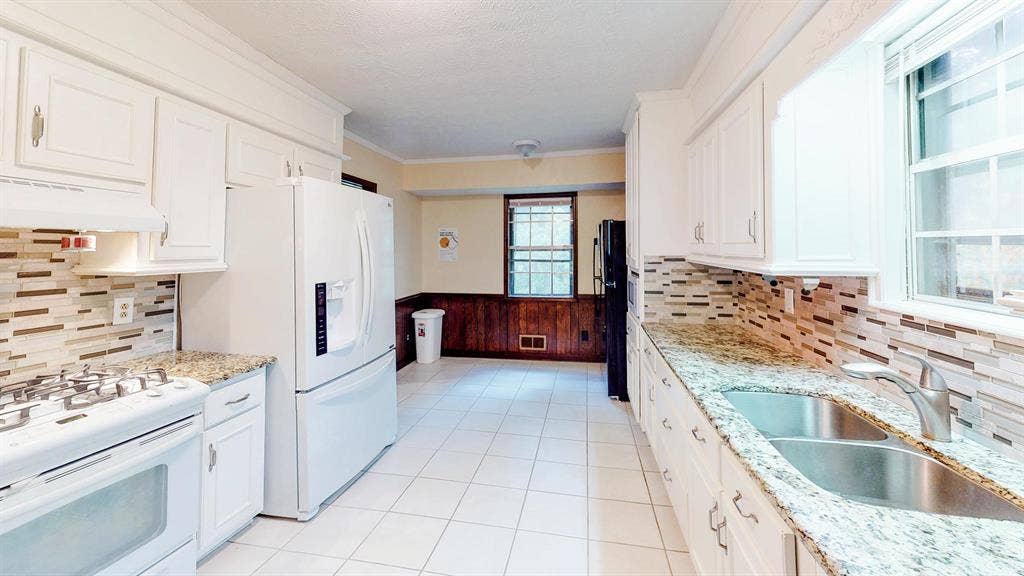 10 BR in College Park