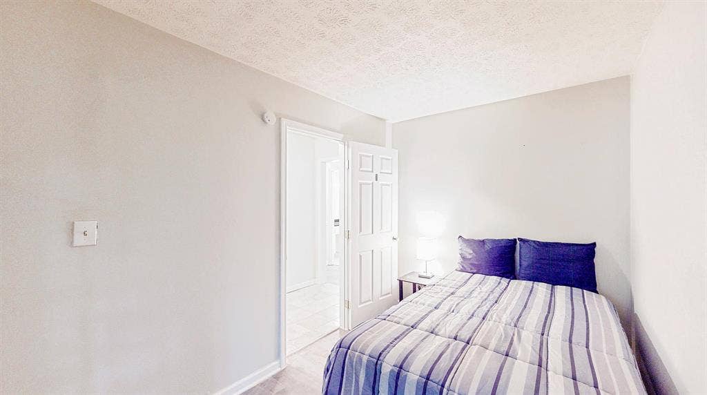 10 BR in College Park