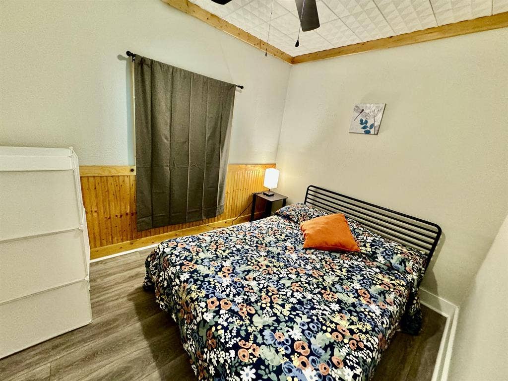 8 BR in Pasadena