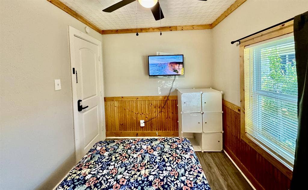 8 BR in Pasadena