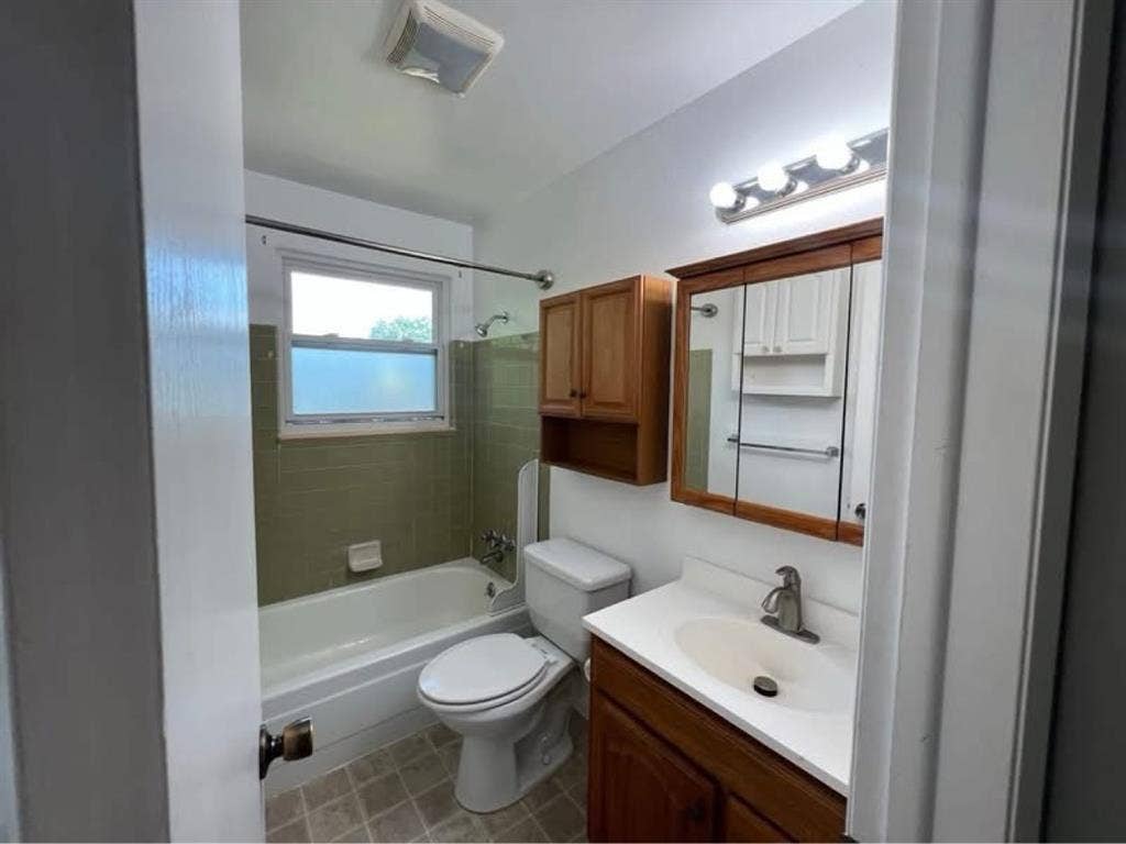 Christian Female Roommate Wanted