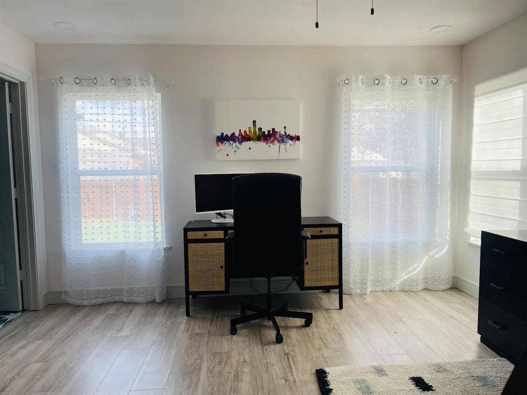 4 BR in Dallas