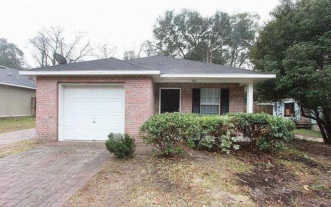 6 BR in Jacksonville