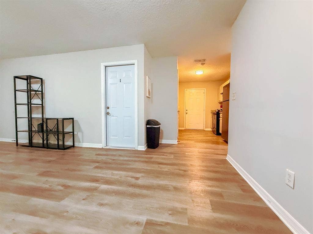 6 BR in Jacksonville