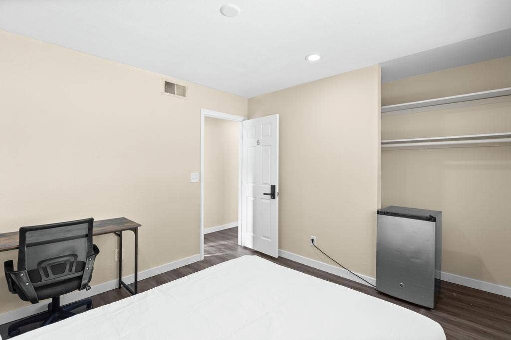 11 BR in Las Vegas