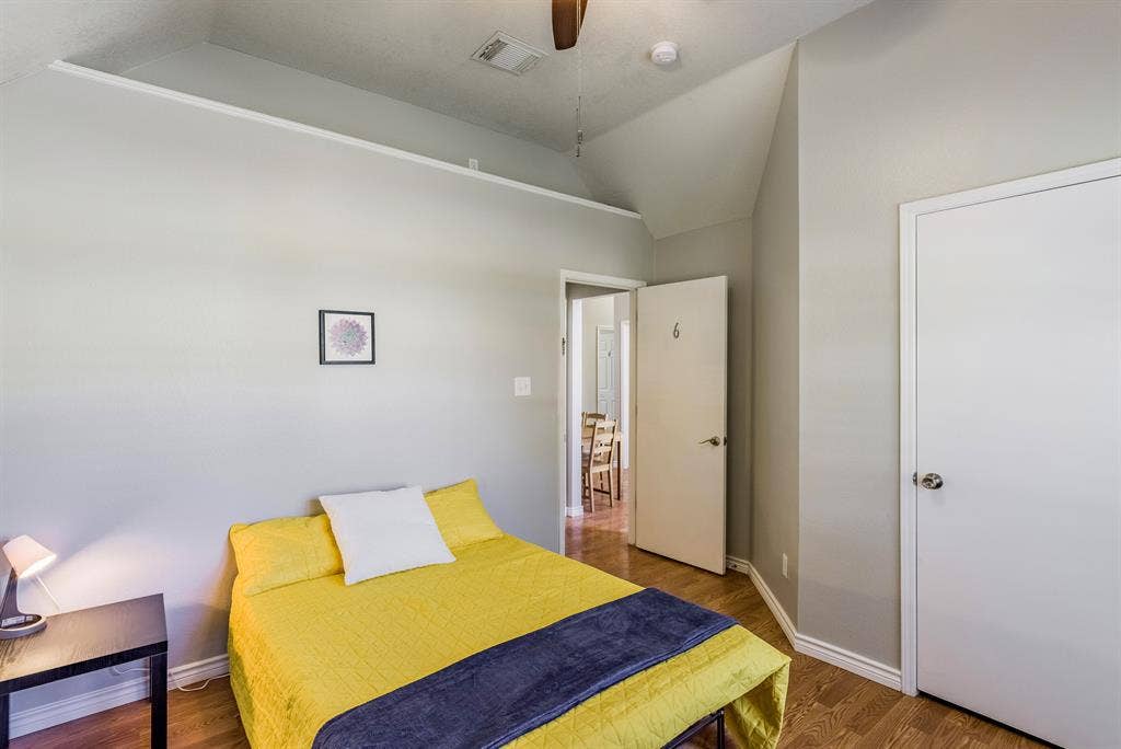6 BR in Fort Worth