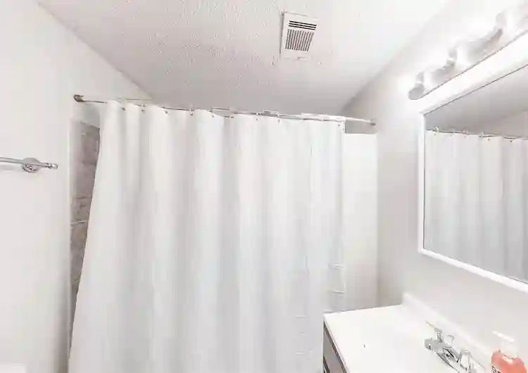 7 BR in Stone Mountain