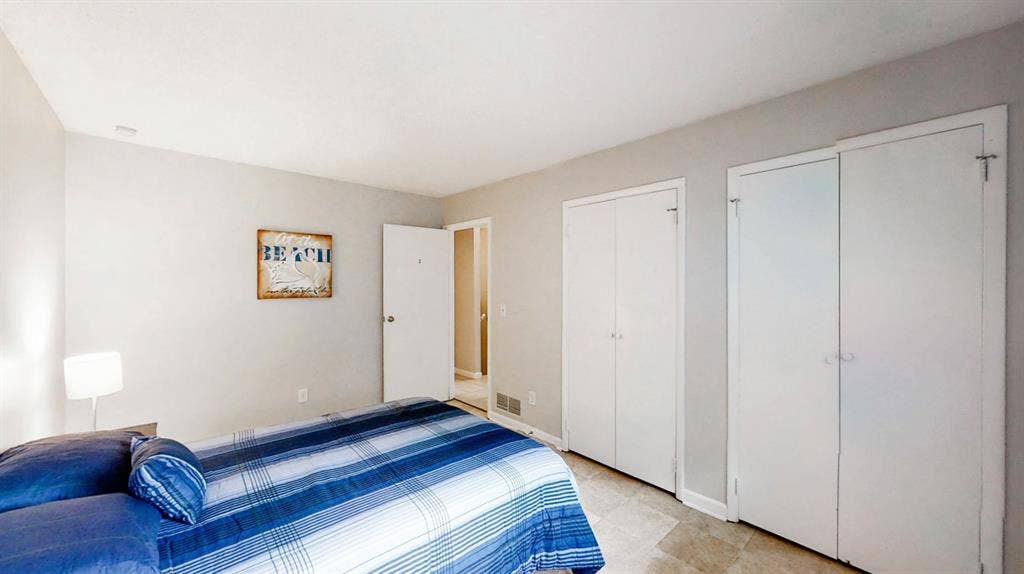 7 BR in Stone Mountain