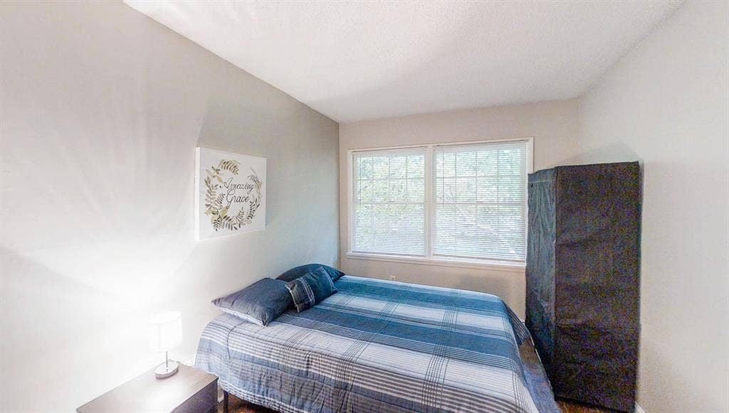 7 BR in Stone Mountain