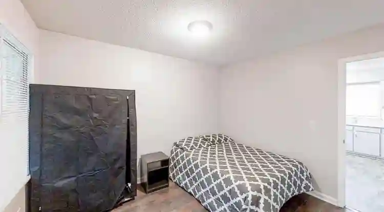 7 BR in Stone Mountain