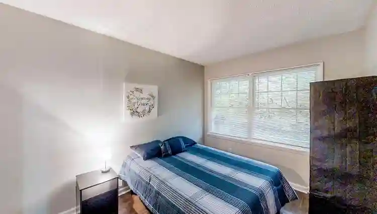 7 BR in Stone Mountain