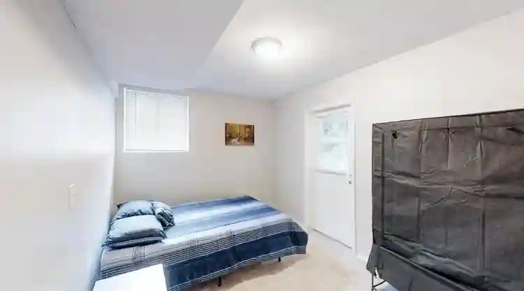 7 BR in Stone Mountain