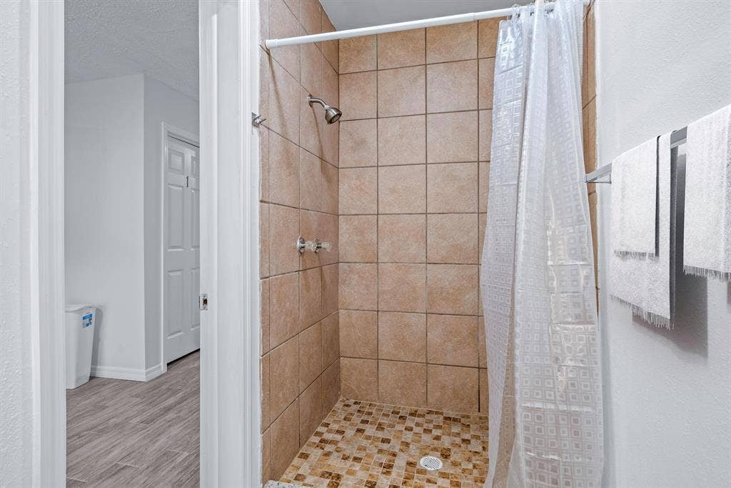 7 BR in Tampa