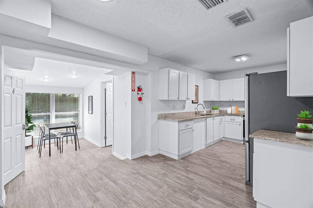 7 BR in Tampa