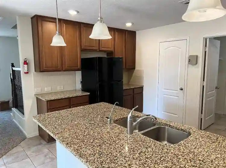 5 BR in Houston