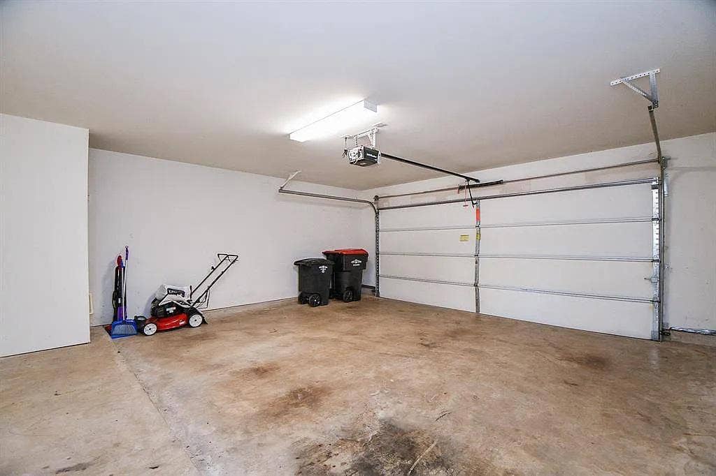 5 BR in Houston