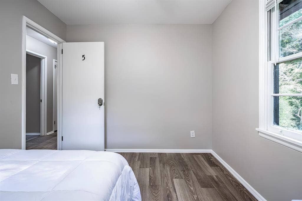 6 BR in Atlanta