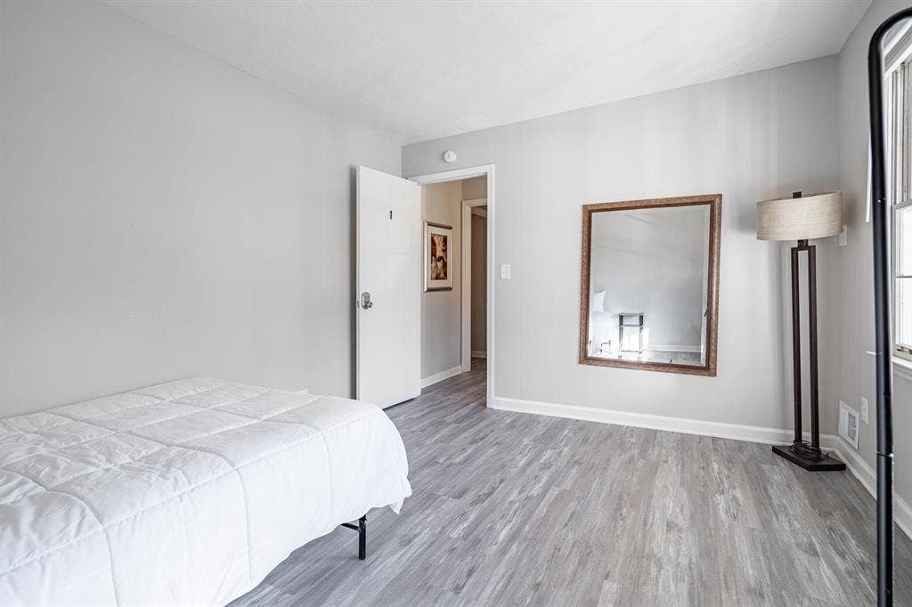 8 BR in Atlanta