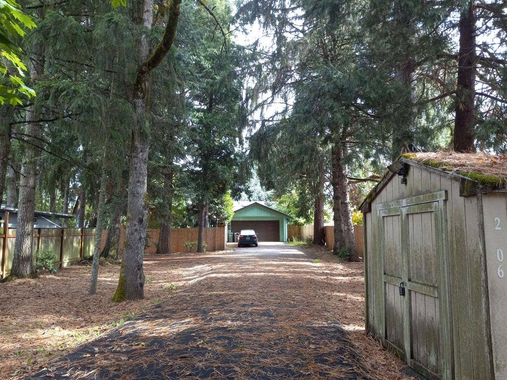 Renting a room in Hillsboro