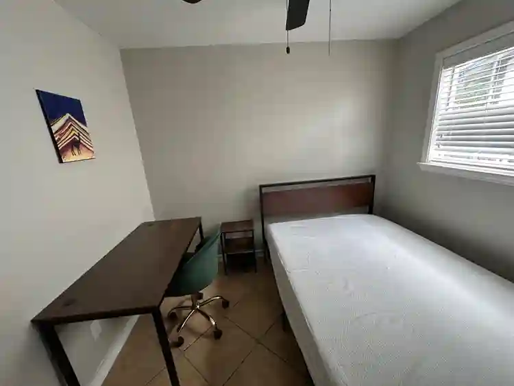 8 BR in Dallas