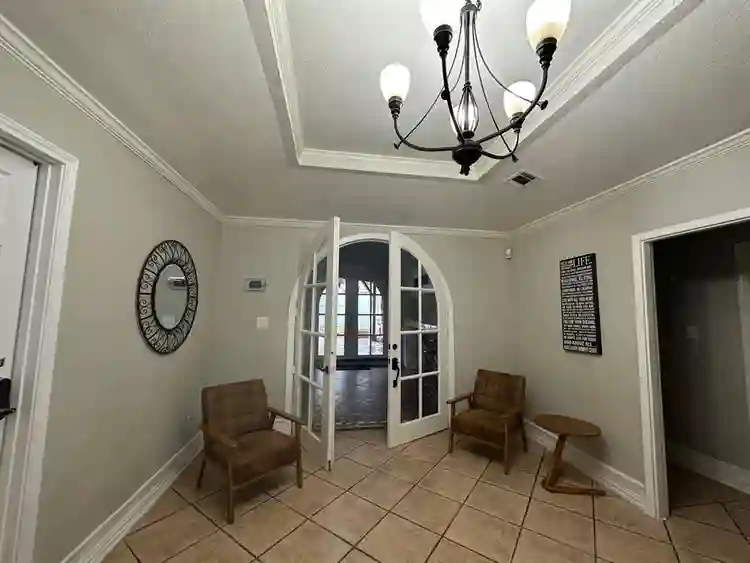 8 BR in Dallas