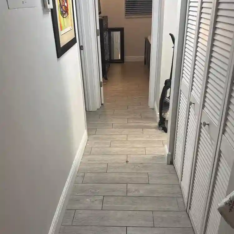 2 bedroom and 2 bathroom Apartment